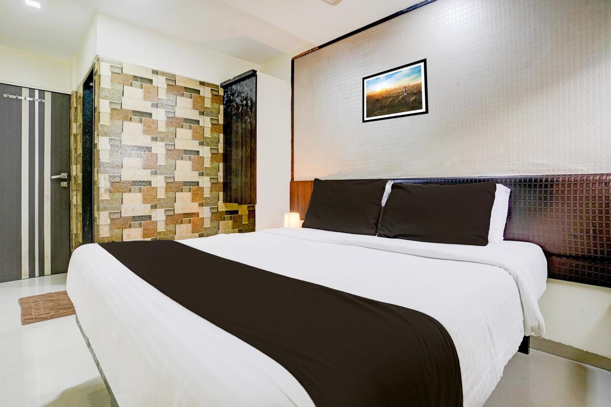 Hotel O Golden Sagar Мумбаи Экстерьер фото