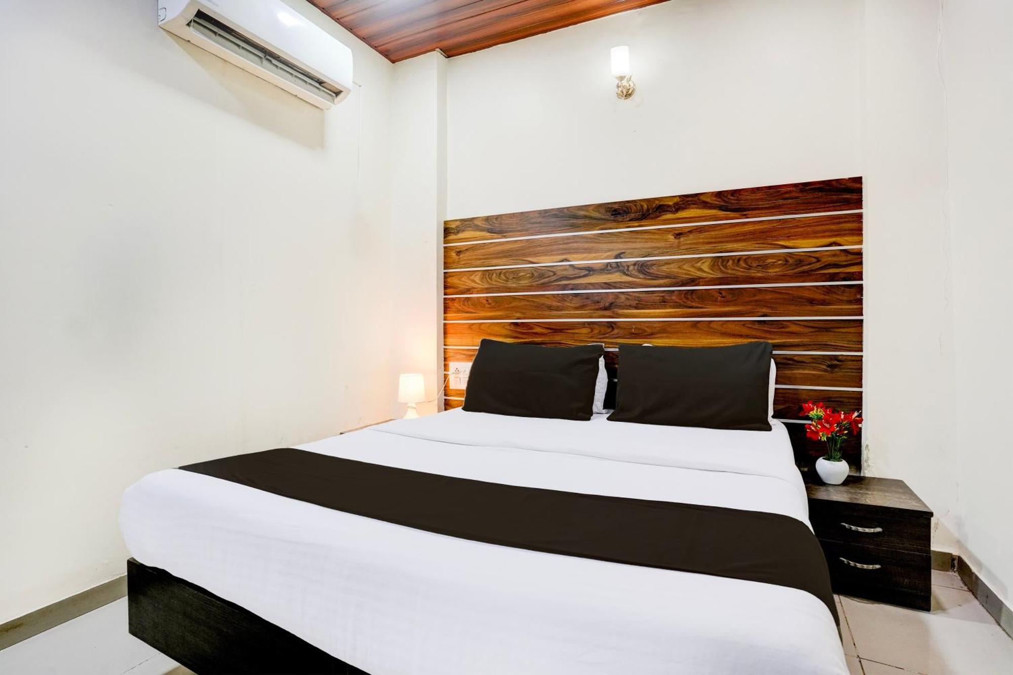 Hotel O Golden Sagar Мумбаи Экстерьер фото