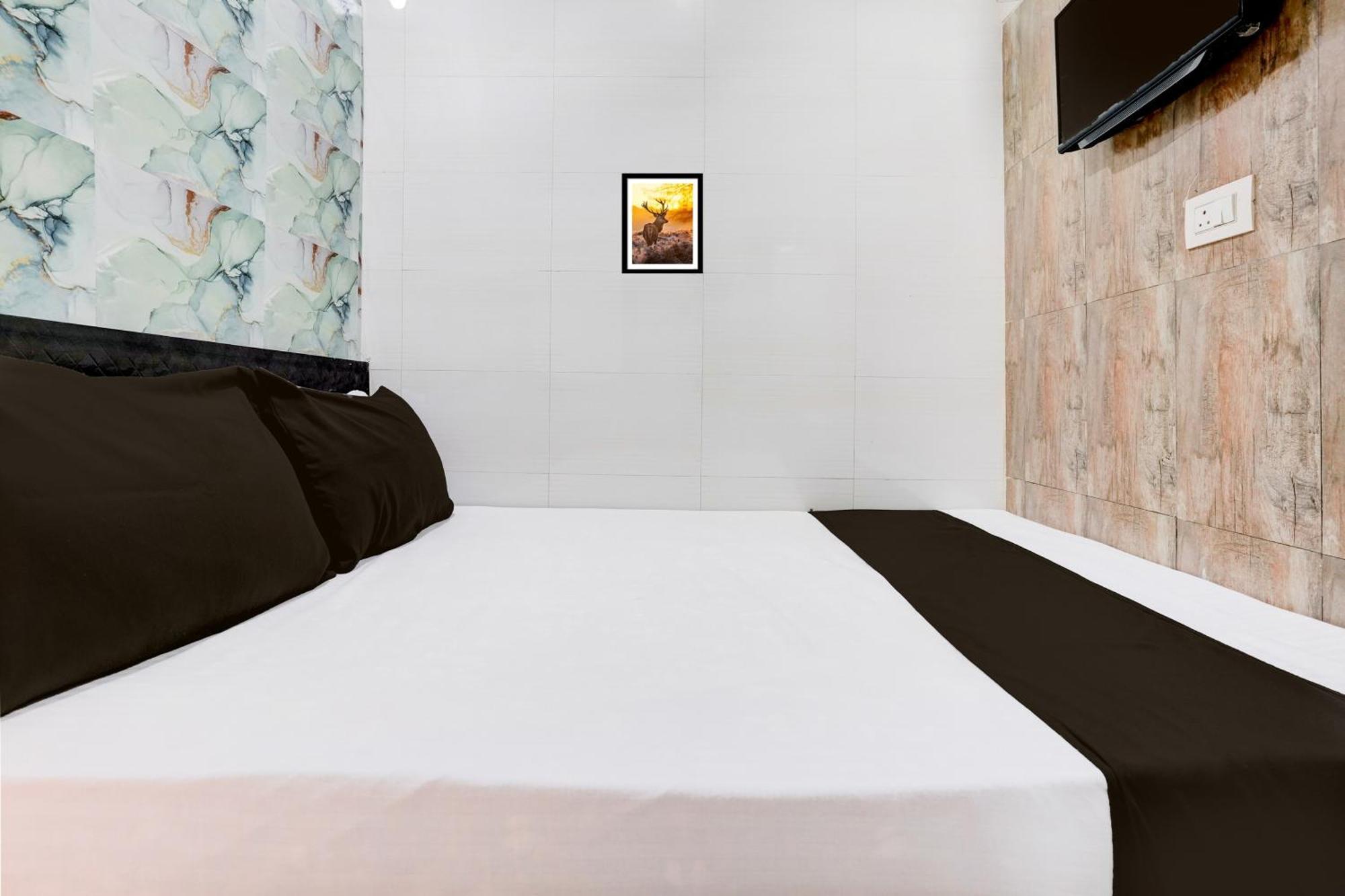 Hotel O Golden Sagar Мумбаи Экстерьер фото