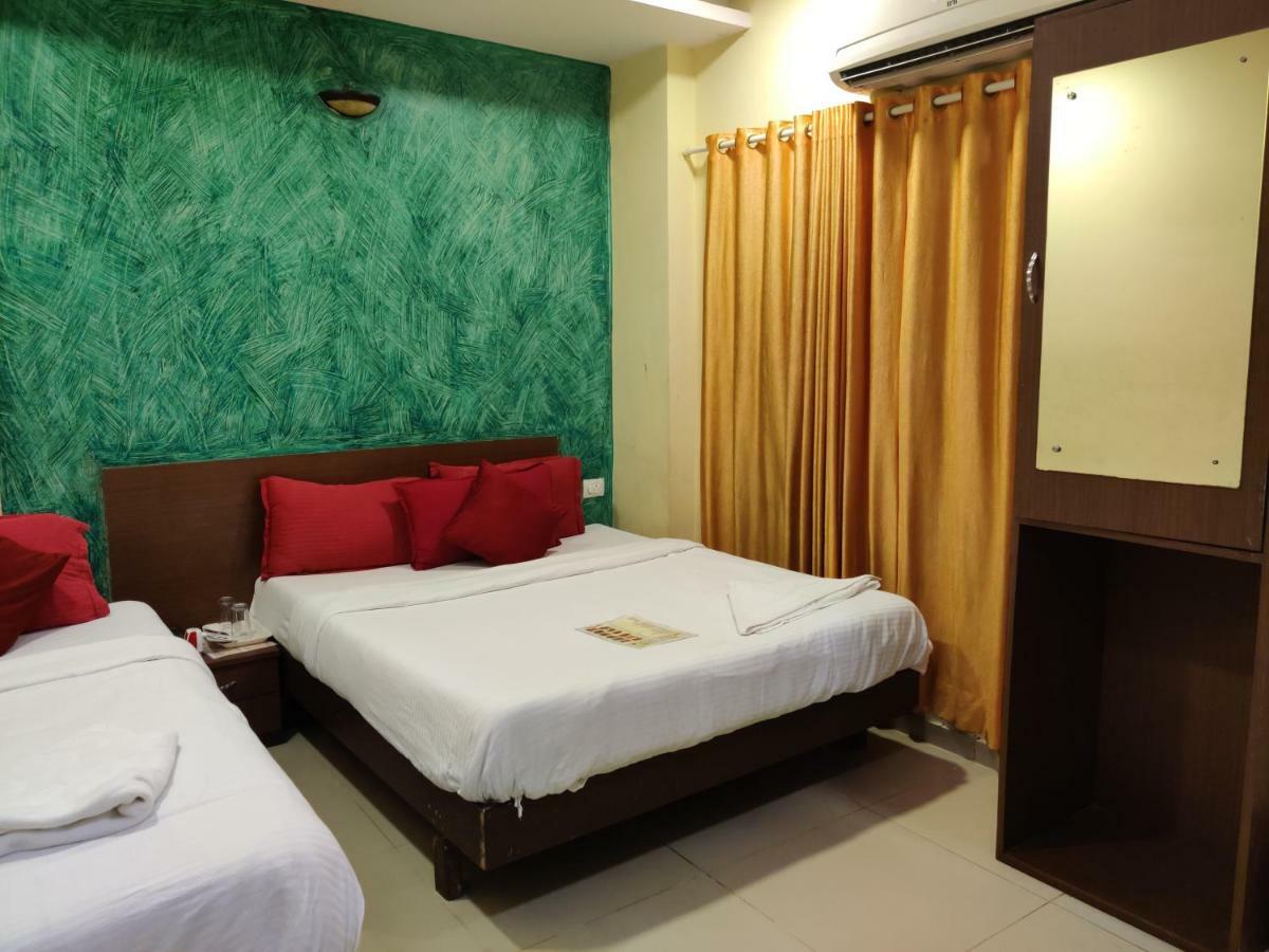 Hotel O Golden Sagar Мумбаи Экстерьер фото