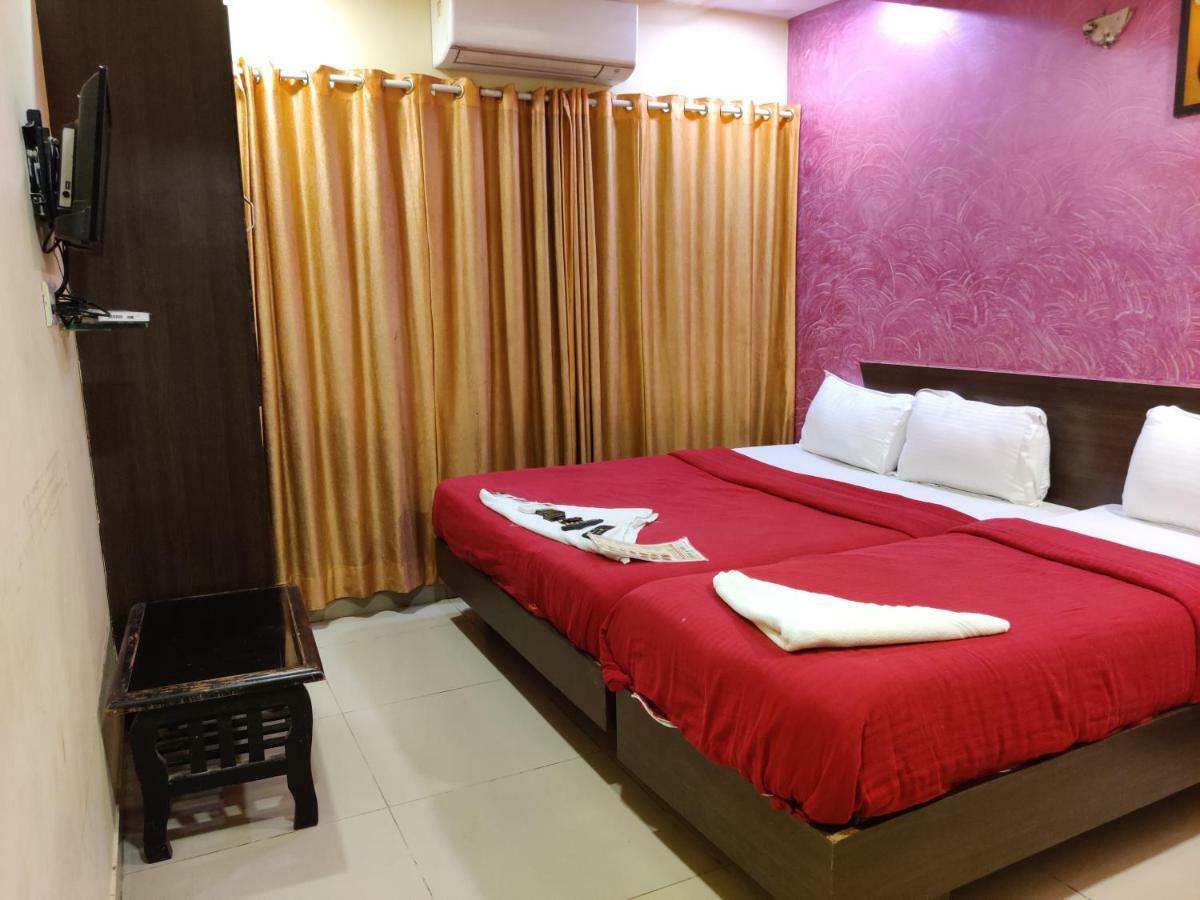 Hotel O Golden Sagar Мумбаи Экстерьер фото