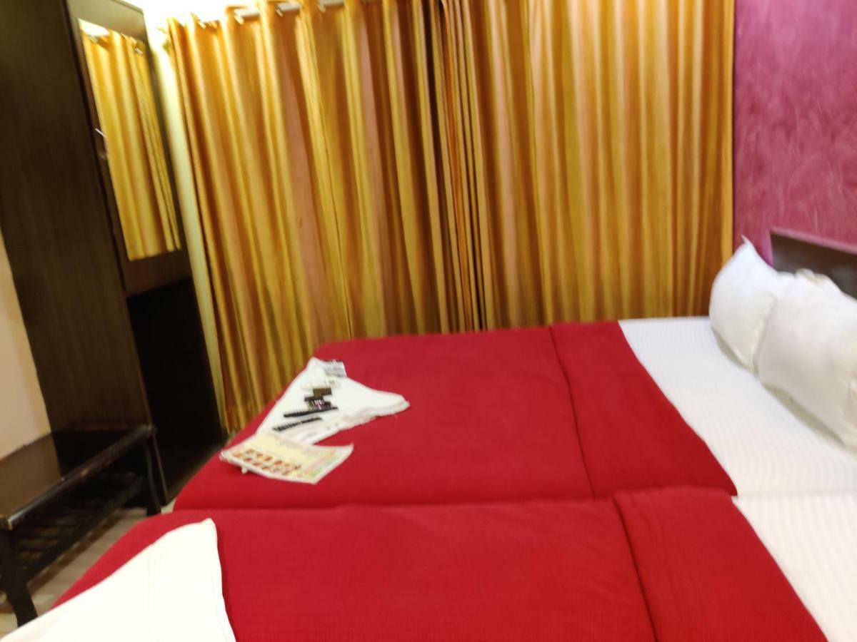 Hotel O Golden Sagar Мумбаи Экстерьер фото