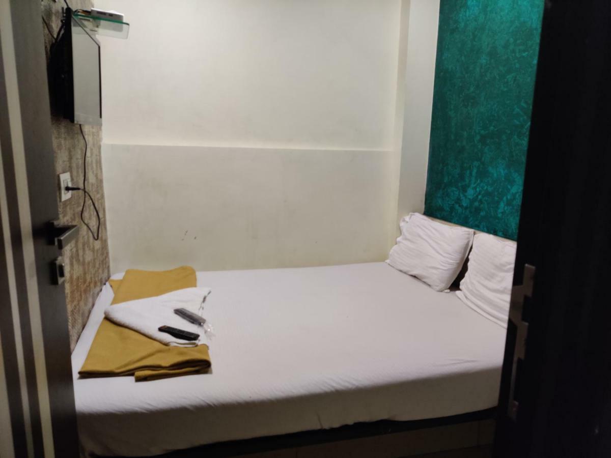 Hotel O Golden Sagar Мумбаи Экстерьер фото