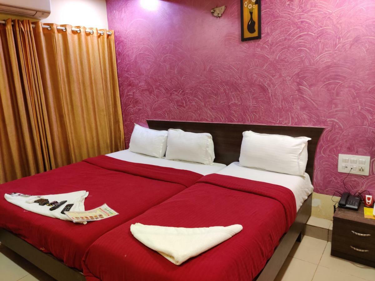 Hotel O Golden Sagar Мумбаи Экстерьер фото